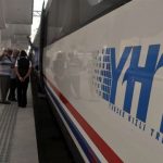 Bakımını Yaptığı Köpekleri, Sözleşme İle Sahiplendiriyor